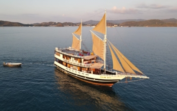 Luxury Boat Lombok From Flores Tour